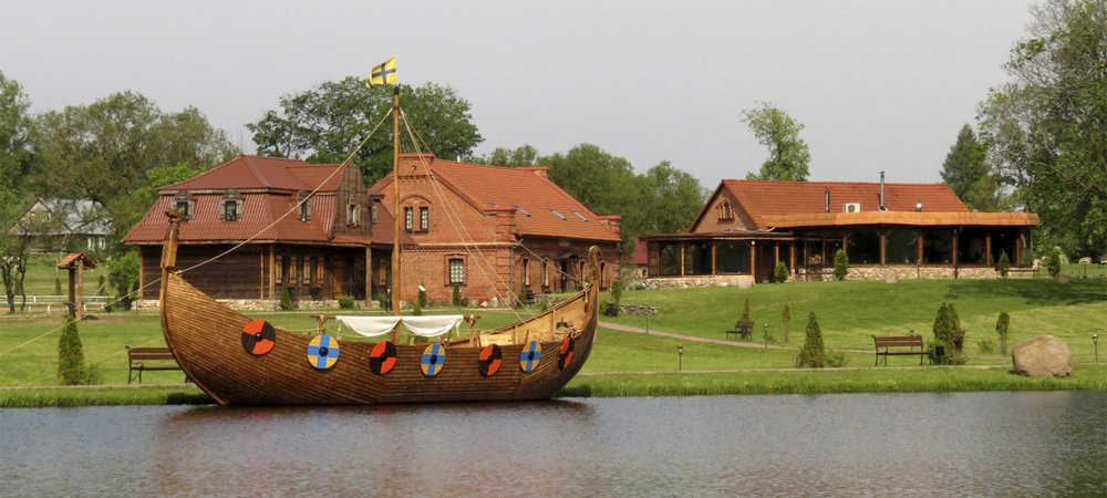 Катание на драккаре в Суле