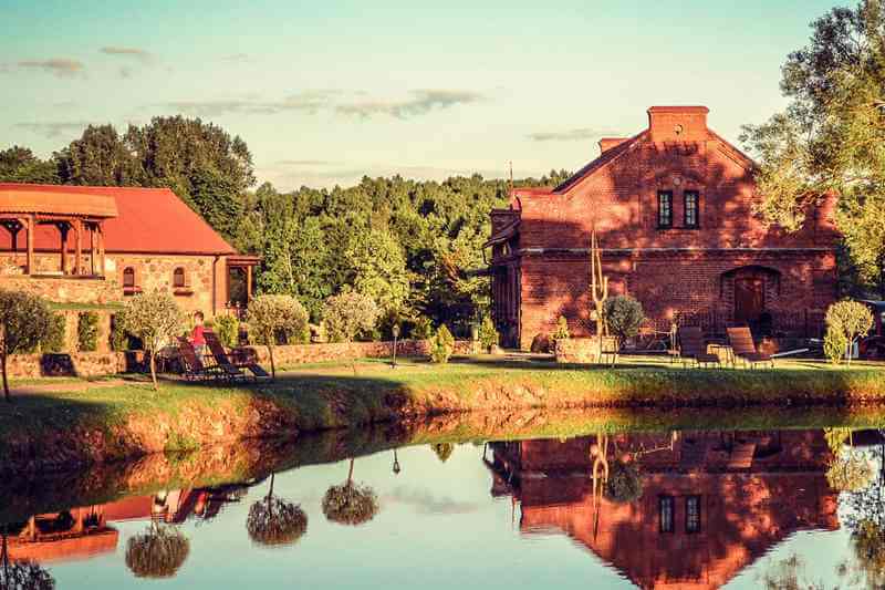 Trip to the Sula Manor from Minsk